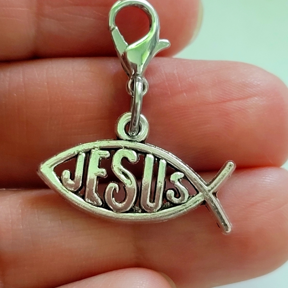 JESUS PLANNER CHARM FISH SHAPED CLIPON ZIPPER